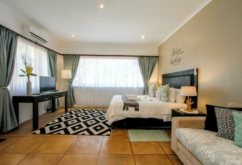 اتاق لوکس با تخت بزرگ, Caza Beach Guesthouse