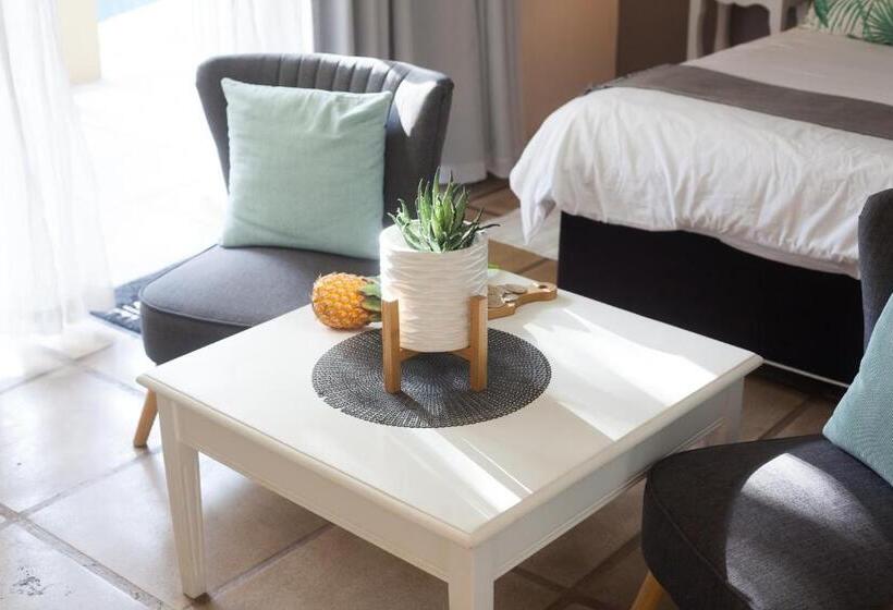 اتاق استاندارد با تخت بزرگ, Caza Beach Guesthouse