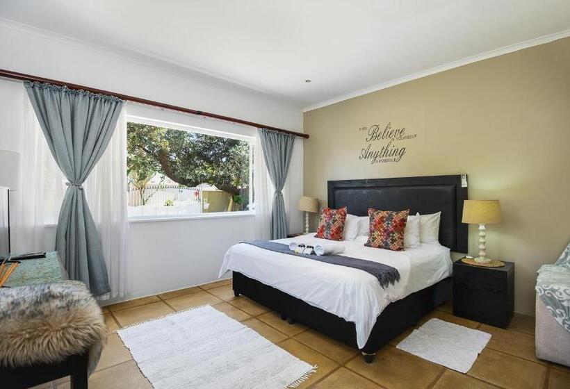 اتاق لوکس با تخت بزرگ, Caza Beach Guesthouse