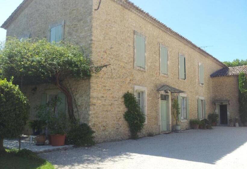 Дом 3 Спальни, La Cour Des Sens