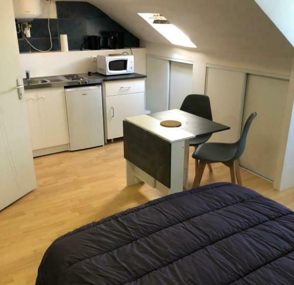 استودیوی استاندارد, Residence Le Continental
