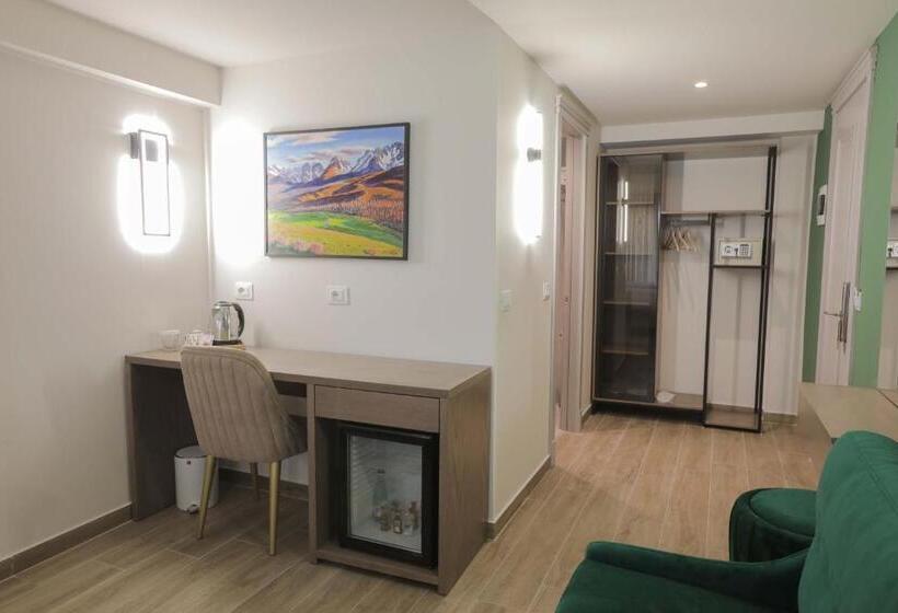 غرفة ديلوكس ثلاثية, Olia Residence