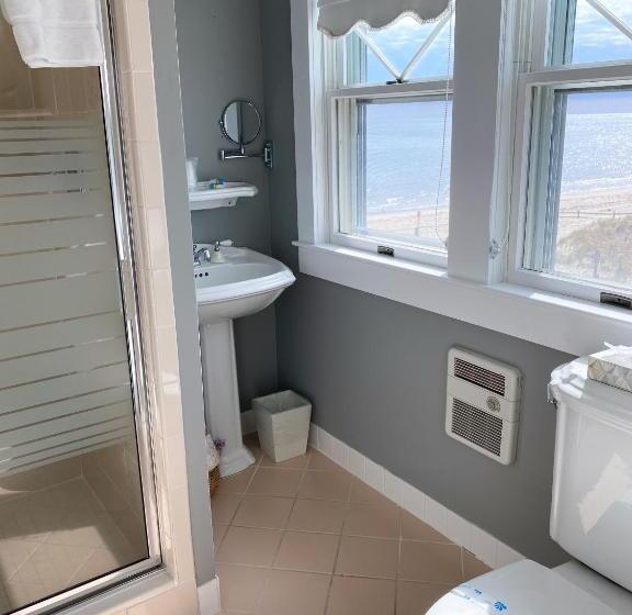 스탠다드 룸 퀸사이즈 침대, By The Sea Guests Bed & Breakfast & Suites