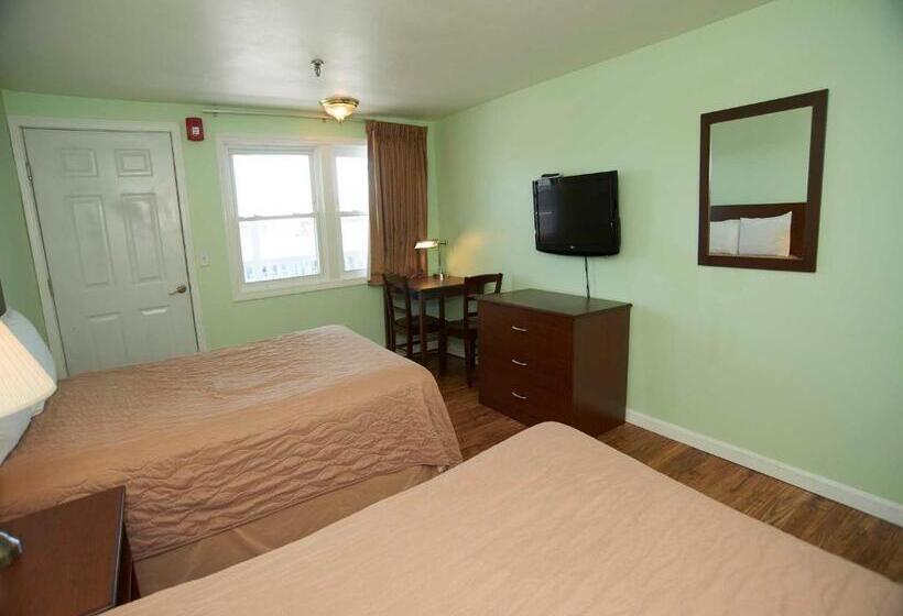 Студия Deluxe, Marguerite Motel