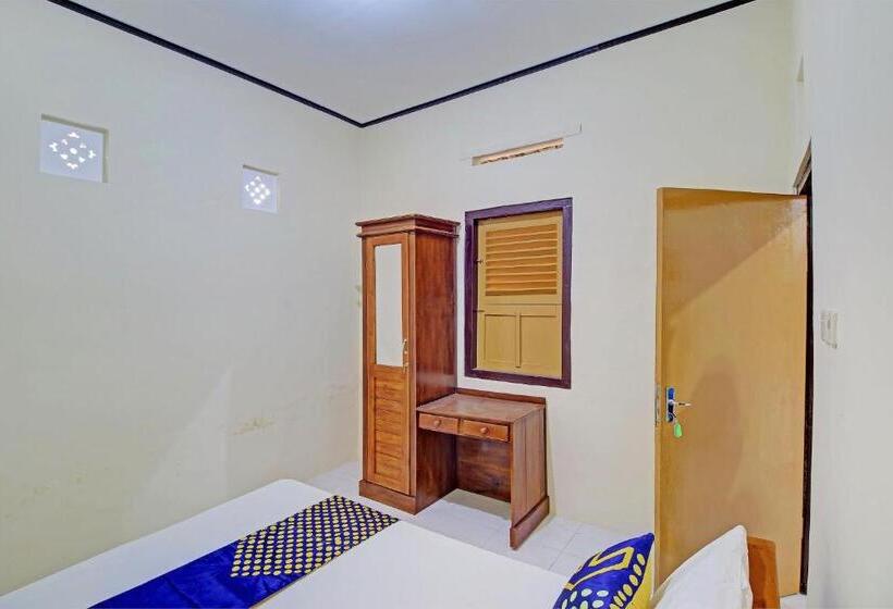 Номер Стандарт, Oyo Life 92953 Nirmala Kost