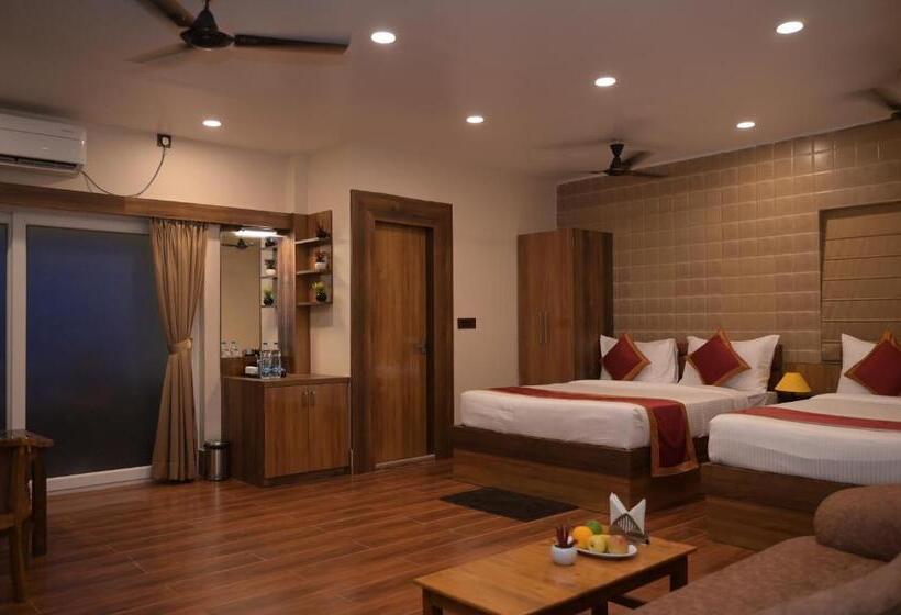 Люкс, Jharna Resort