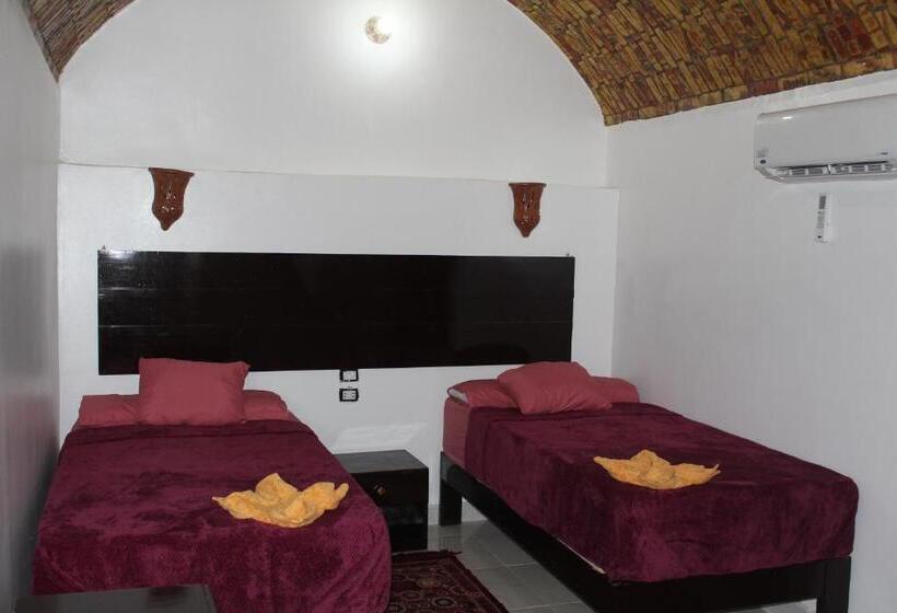 اتاق استاندارد, Ajwa Guest House