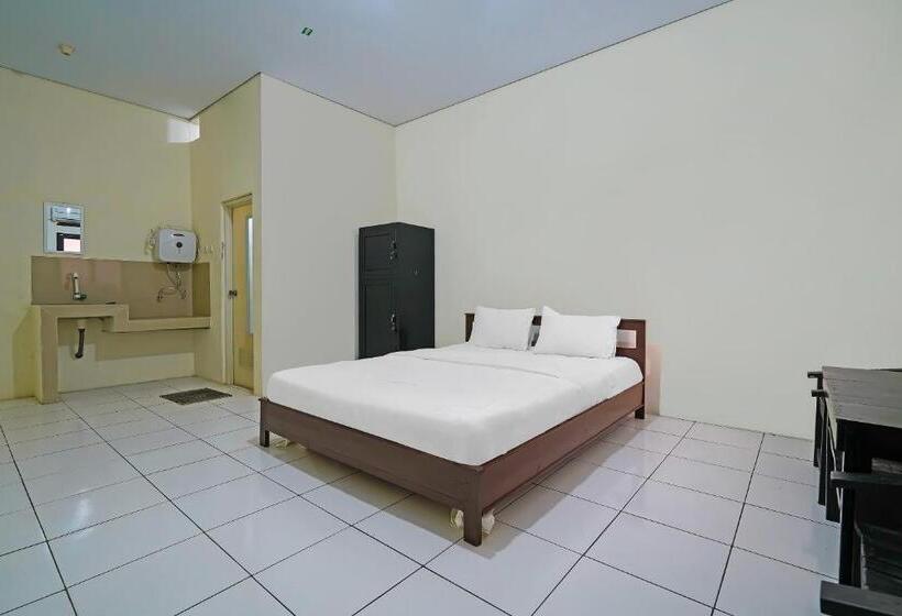 Номер Стандарт, Oyo Life 92641 Guest House Palinggihan Ii
