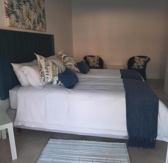 اتاق استاندارد, Tropicana Guesthouse