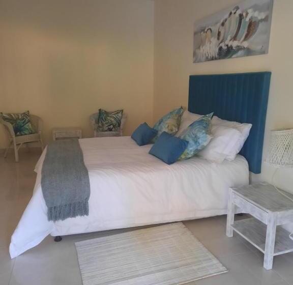 اتاق استاندارد, Tropicana Guesthouse