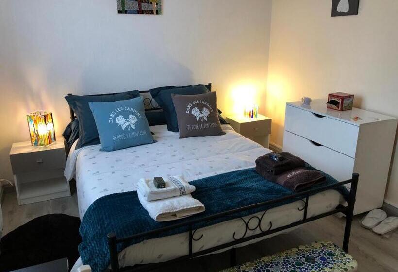 استودیو خانوادگی, Chez Annie