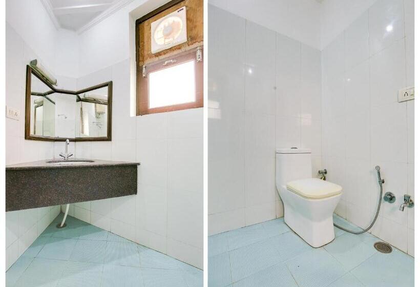 Трехместный Номер Классика, Collection O Hotel Radis Inn