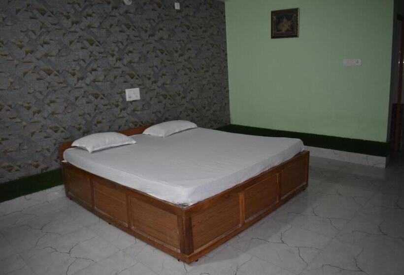 Студия Deluxe, Kanikasundari Home Stay