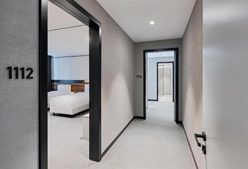 豪华家庭房间, Inventist Hotel Sports Academy Istanbul