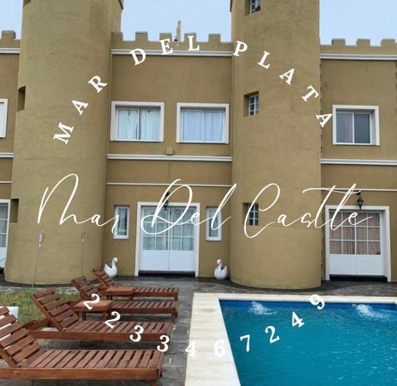 استودیو استاندارد با چشم‌انداز باغ, Mar Del Castle