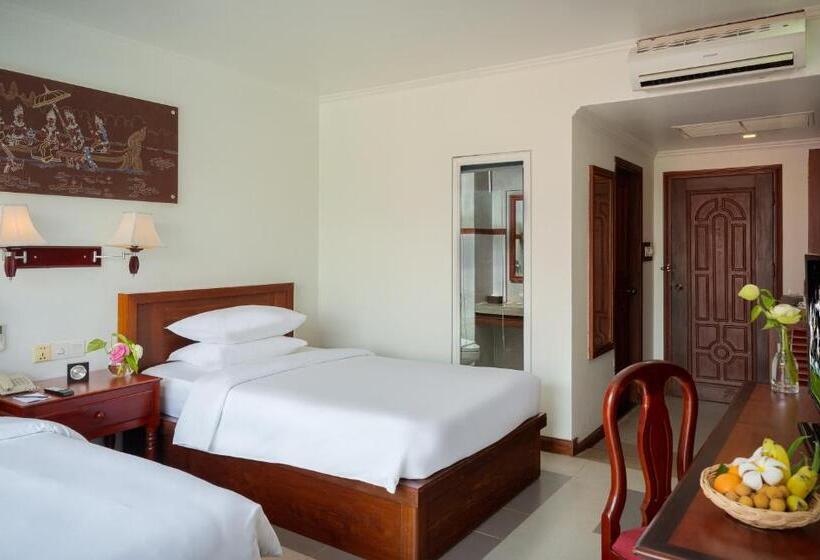 带泳池观景的豪华房, Sala Siem Reap