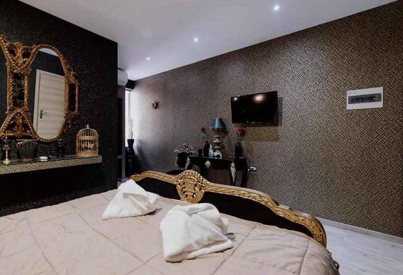 Номер Стандарт, Roh Suites