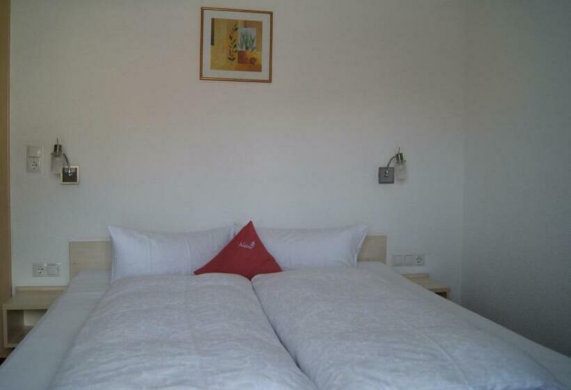 آپارتمان 2 خوابه, Pension Waldesruh