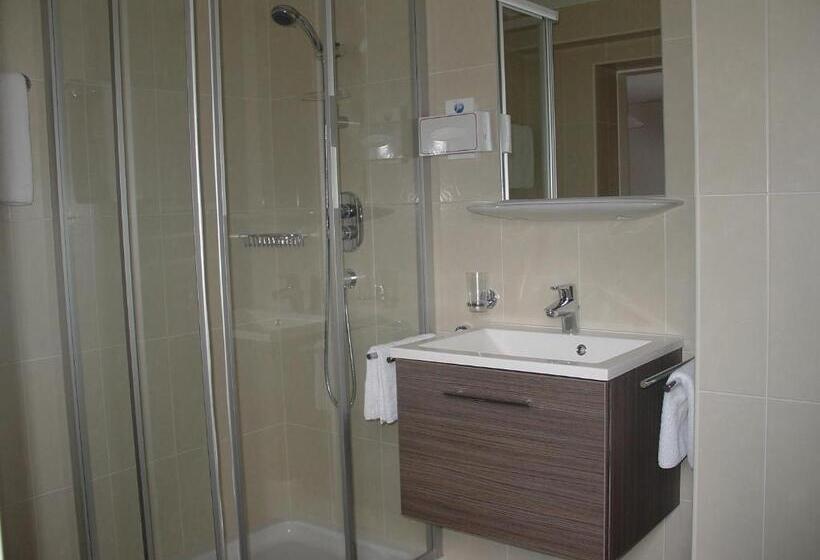 اتاق استاندارد سه نفره, Pension Waldesruh