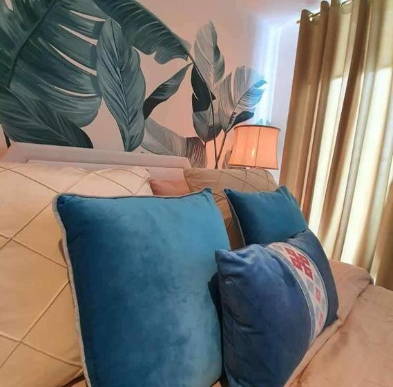 Apartamento 1 Dormitório com Sacada, Amaris Staycation Azure Urban Residence Resort Paranaque Boracay Tower