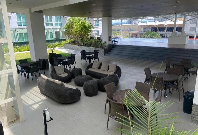 标准工作室, Abreeza Chills Place 1815