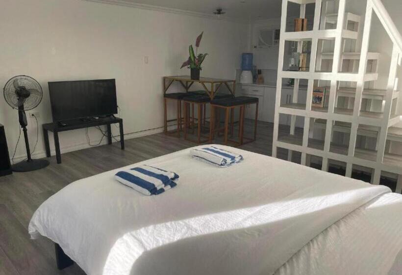 발코니가 있는 스위트, Lopez Beach Resort