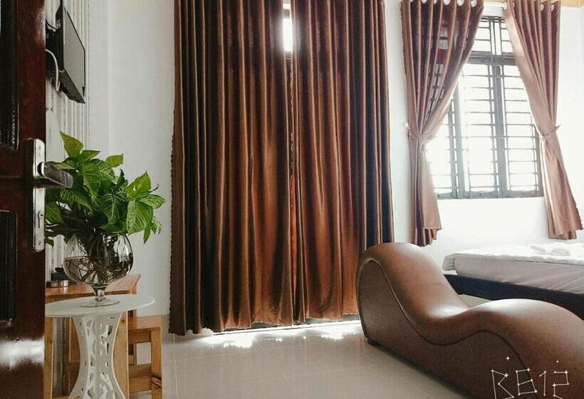 اتاق لوکس با بالکن, Hanh Phat 2 Guesthouse