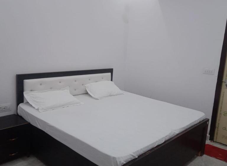 Номер Deluxe, Harihar Atithi Bhawan