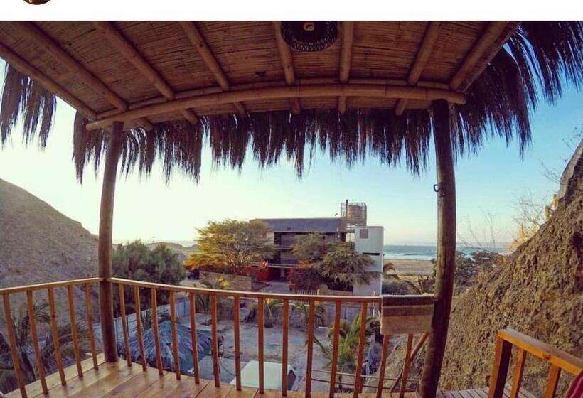 اتاق استاندارد چهارنفره با بالکن, Lobitos Eco Lodge