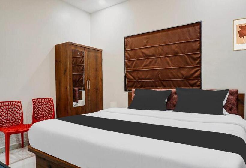 Трехместный Номер Классика, Fabhotel Bliss Executive