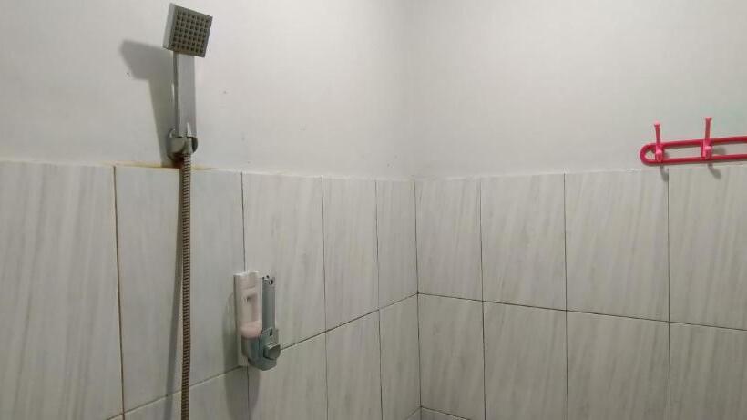 Номер Стандарт, Oyo 93400 Pondok Tawing Rumbih