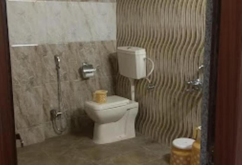 Люкс, Marvel Inn Shirur