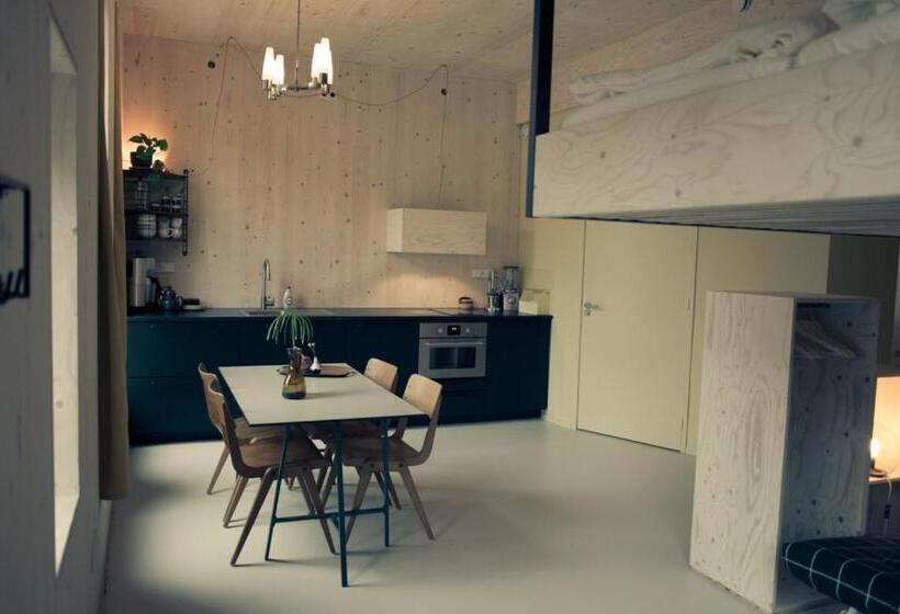 חדר משפחתי, Private Eco Wooden Studio With Bath And Bikes And Garden