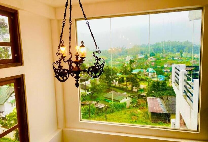 اتاق لوکس سه تخته, Euphoria White House Nuwaraeliya