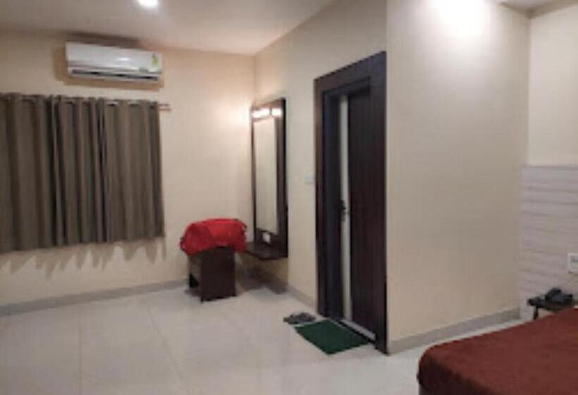 Номер Deluxe, Shambhavi , Madhya Pradesh