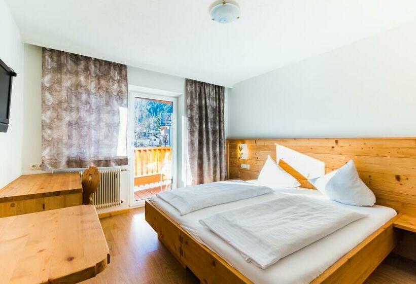 Номер Стандарт с Балконом, Adler Hotel Pension