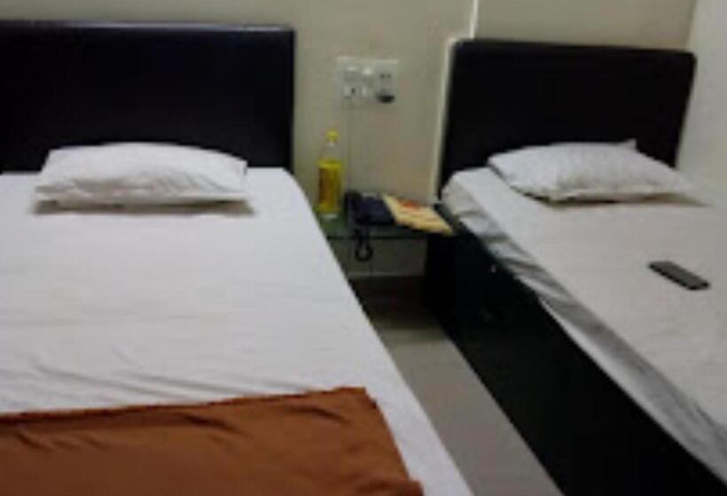 Номер Deluxe, Tourist Resort Jalgaon