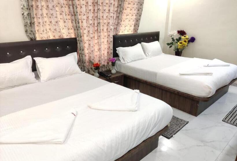 Standaard Vierpersoonskamer, Orchid House Navi Mumbai