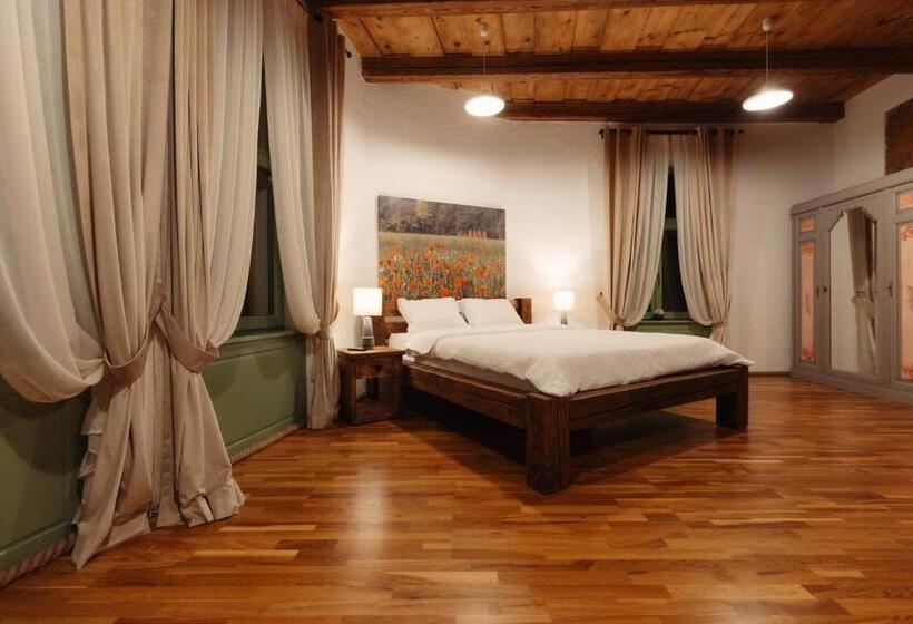 آپارتمان 1 خوابه, Casa 1901