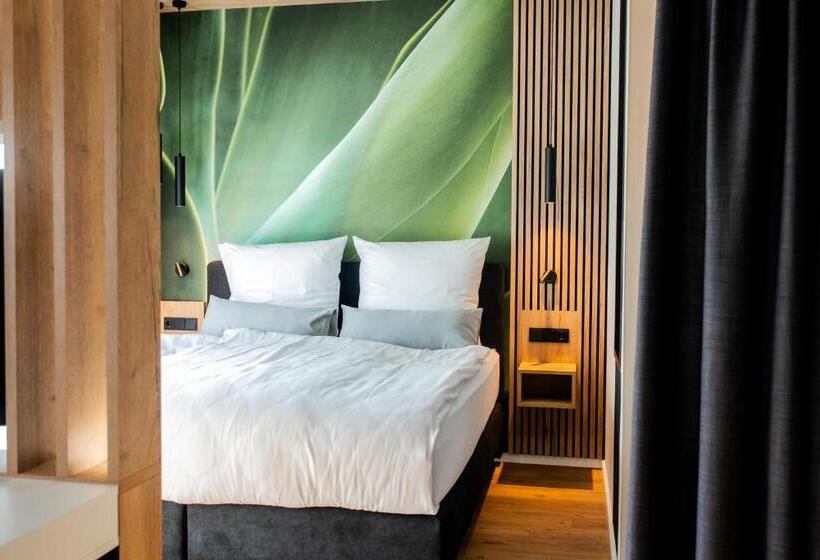 Номер Стандарт, Boardinghouse Hense