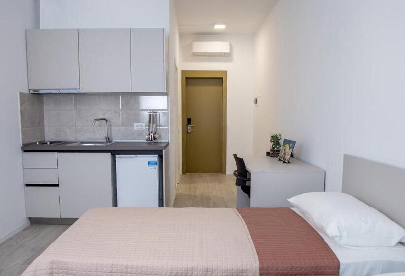 اتاق استاندارد یک نفره, Aparthotel Folé