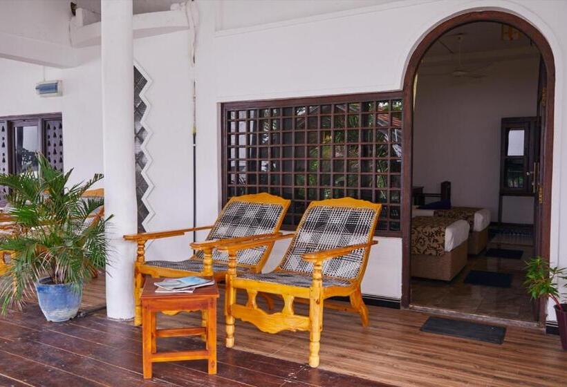 חדר משפתחתי סופריור, Arugambay Surf Resort