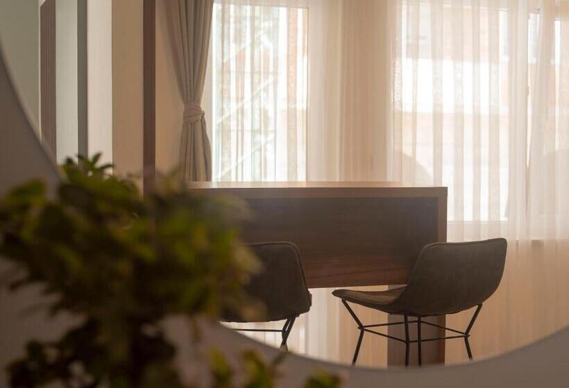 آپارتمان 1 خوابه, Lux Apartments