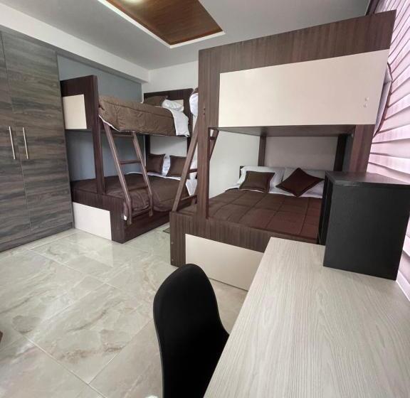 Семейный Номер, Sara Hotel Ibarra