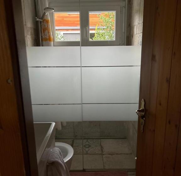 Номер Стандарт Совместная Ванная, Jolie Chambre Dans Chalet