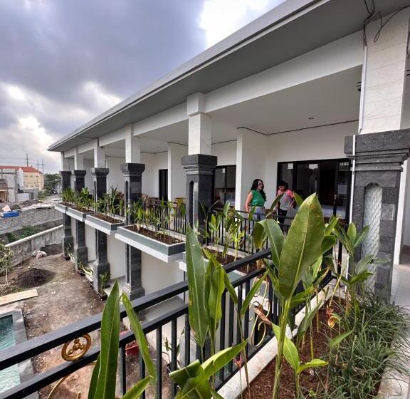 آپارتمان 1 خوابه با چشم‌انداز استخر, Adhya Apartments