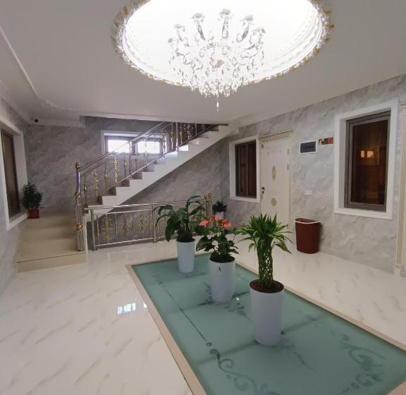 스탠다드 트리플 룸, Dari Zanjir Family Guest House