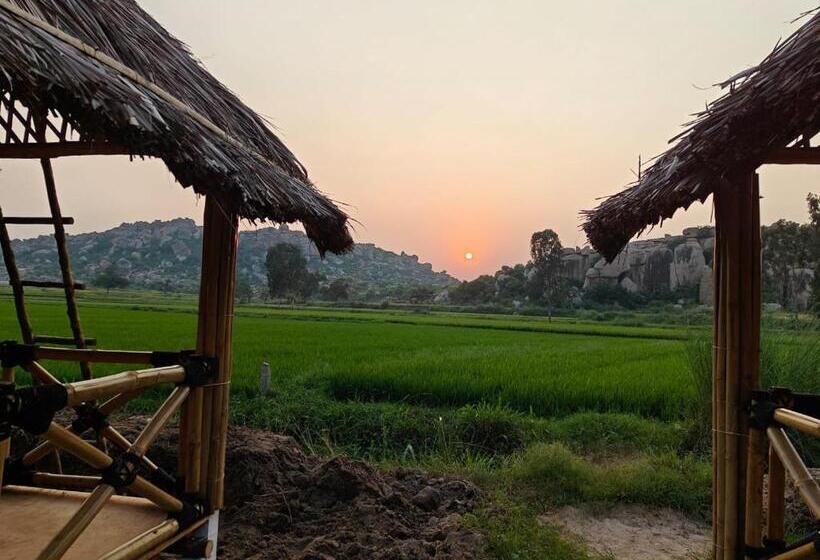 اتاق استاندارد با چشم‌انداز کوهستان, The Sundown Hampi