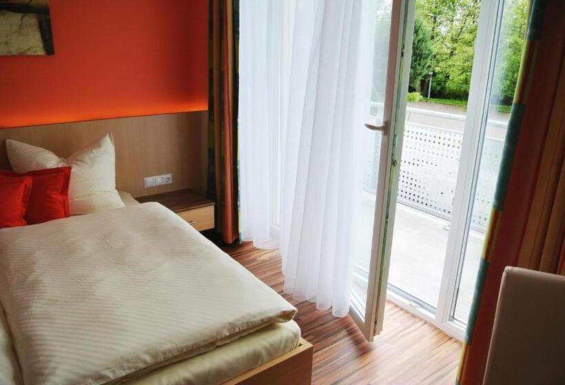 Comfort room with balcony, Frühstückspension Paradiesgartl