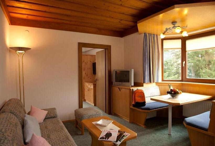 سوییت جونیور, Evident Hotel Prägant